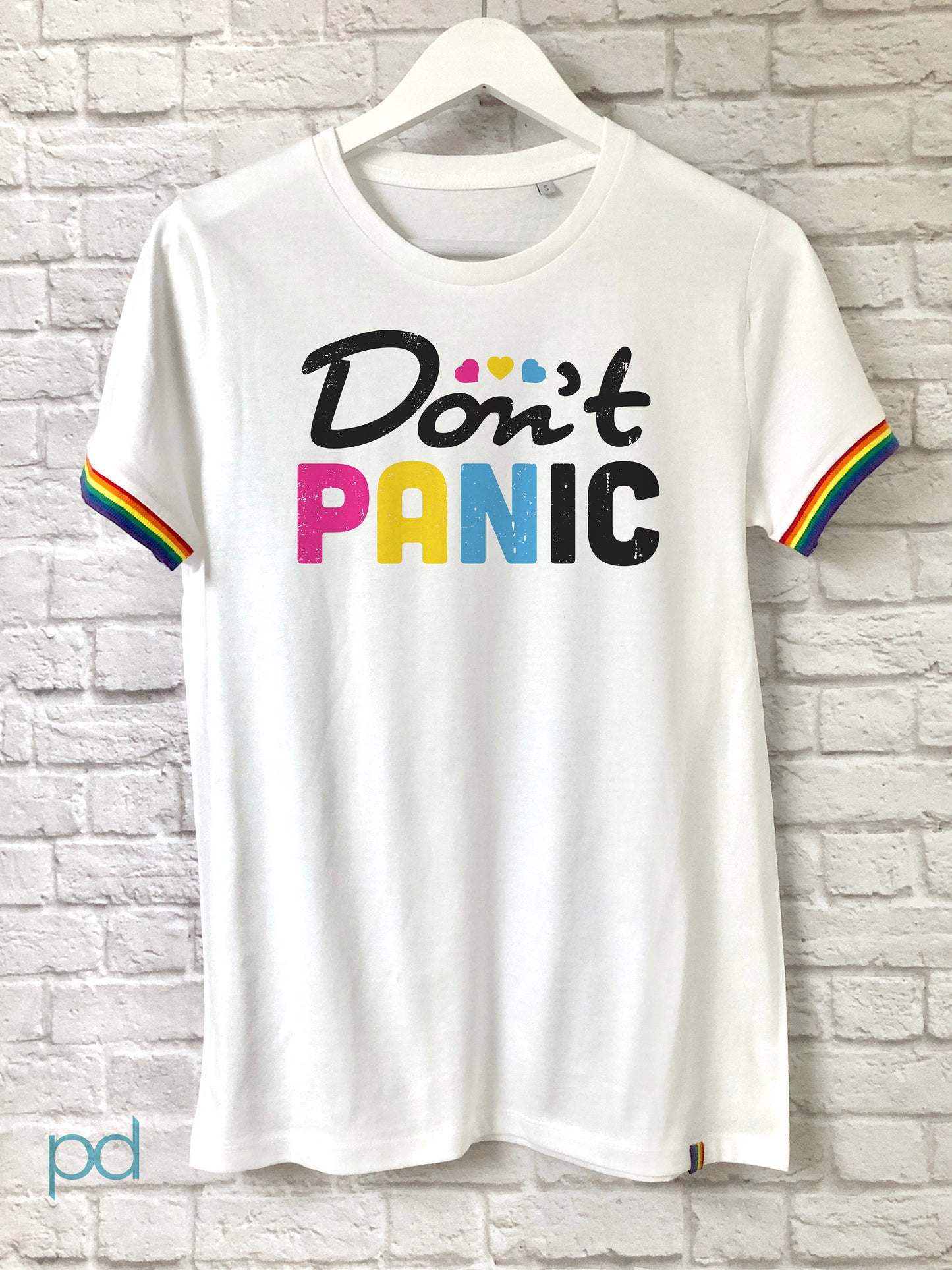 Don&#39;t Panic Rainbow T-Shirt, Pansexual Pan Pride Gift Idea, LGBTQ+ Pansexuality Support Graphic Print Design Tee Shirt Top