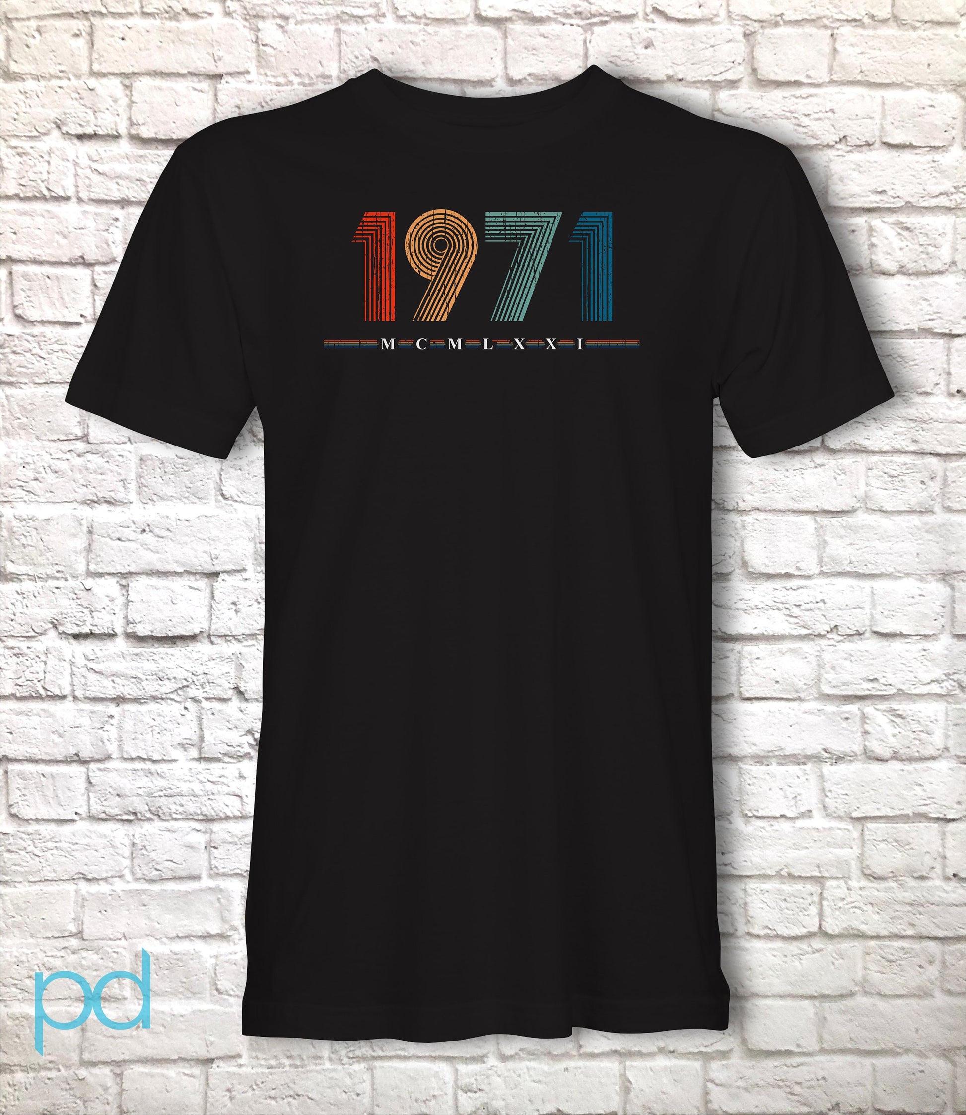1971 T Shirt, 51st Birthday Gift T-Shirt in Retro & Vintage 70s style, MCMLXXI Fiftieth Bday Tee Shirt Top For Men or Women