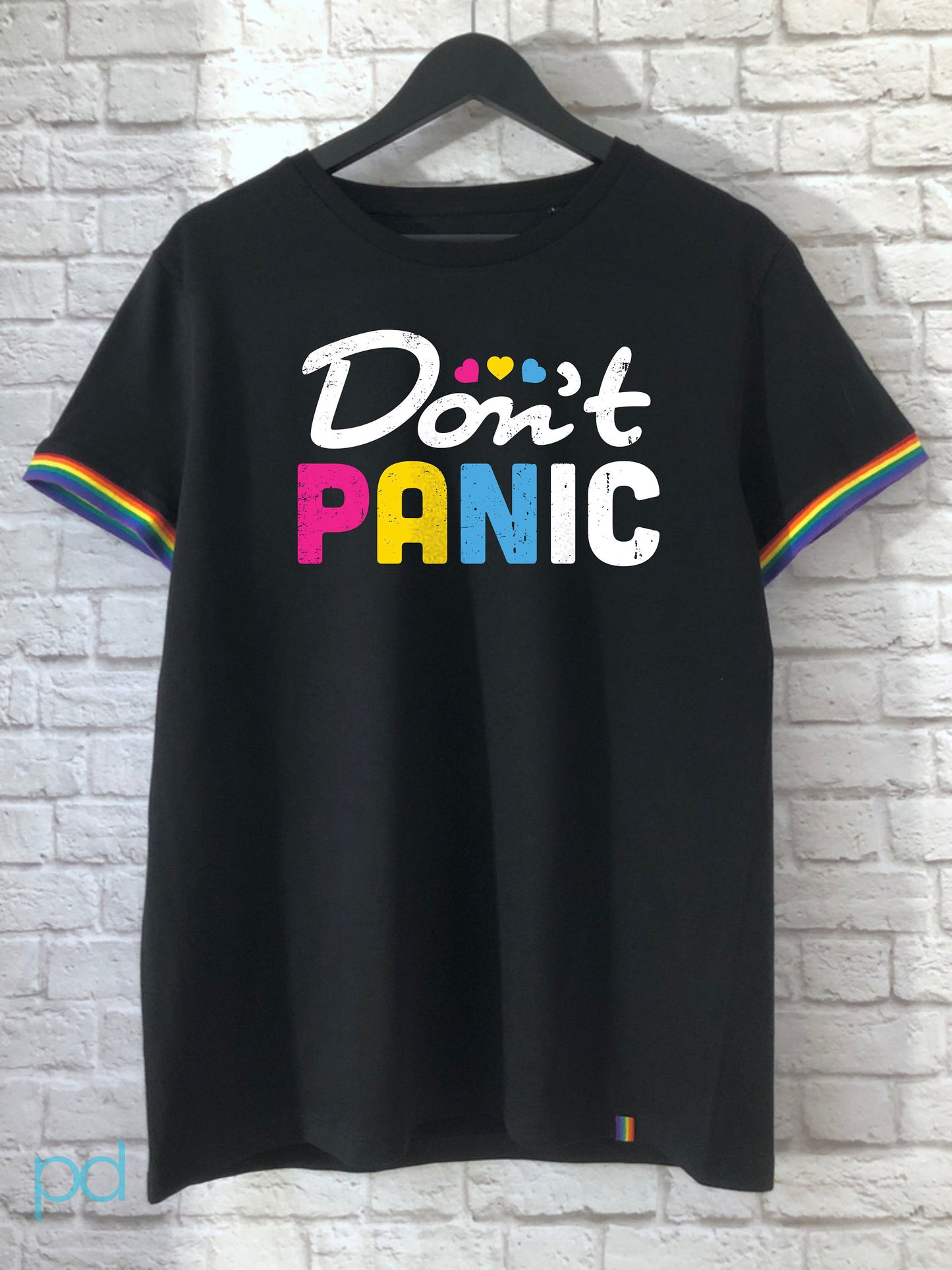 Don&#39;t Panic Rainbow T-Shirt, Pansexual Pan Pride Gift Idea, LGBTQ+ Pansexuality Support Graphic Print Design Tee Shirt Top