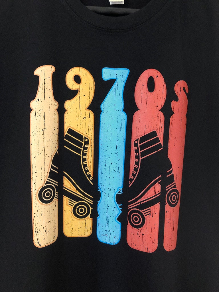 70s Roller Skates T-Shirt, Toe 2 Toe 1970s Disco Derby Retro Vintage Worn Classic T Shirt Tee Top