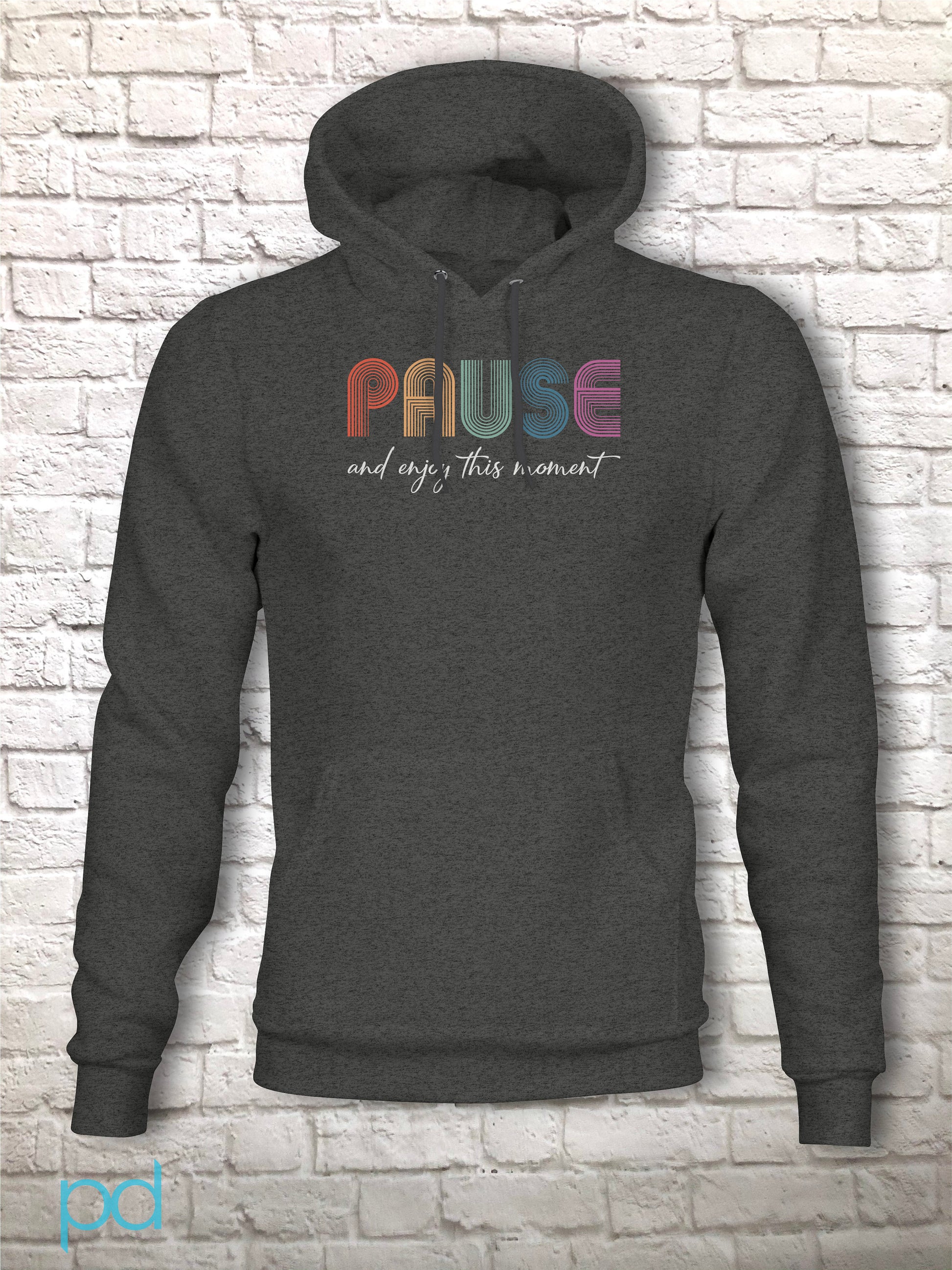 PAUSE Hoodie, Calm Reflection Birthday Gift Hooded Sweatshirt in Retro Vintage 70s style, Chill Relax Hoody Sweat Shirt Top For Men or Women