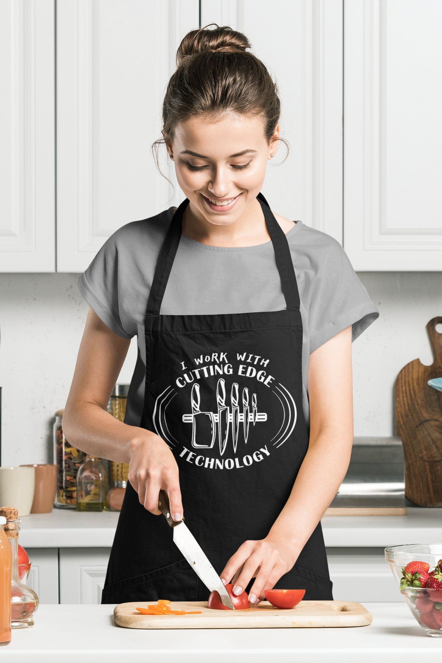 Funny Chef Apron, I Work With Cutting Edge Technology Pun Gift Idea, Humorous Chef Cook Knives Apron